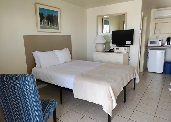Condor Motel - Beach Block