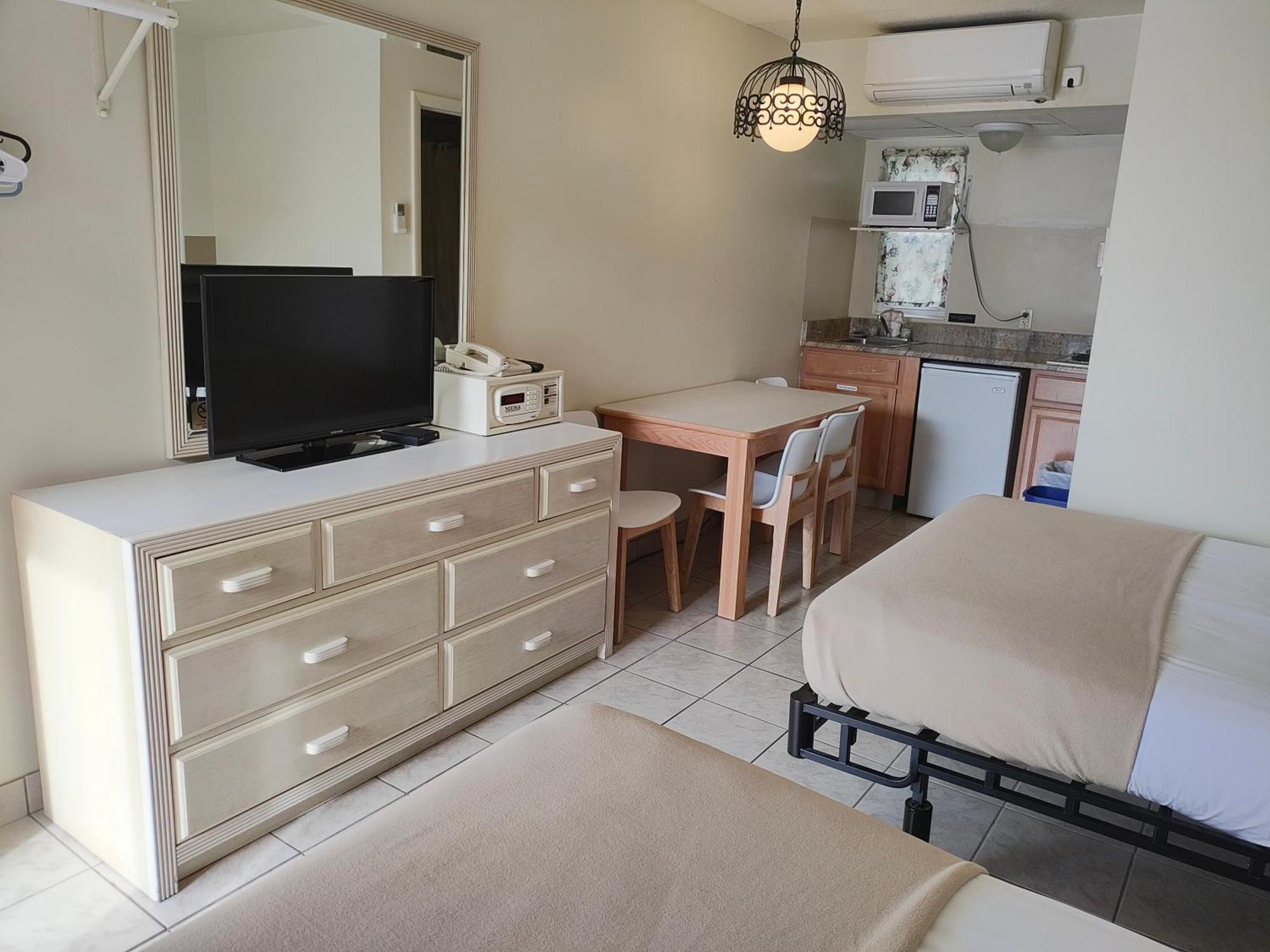 Condor - Block Motel North Wildwood
