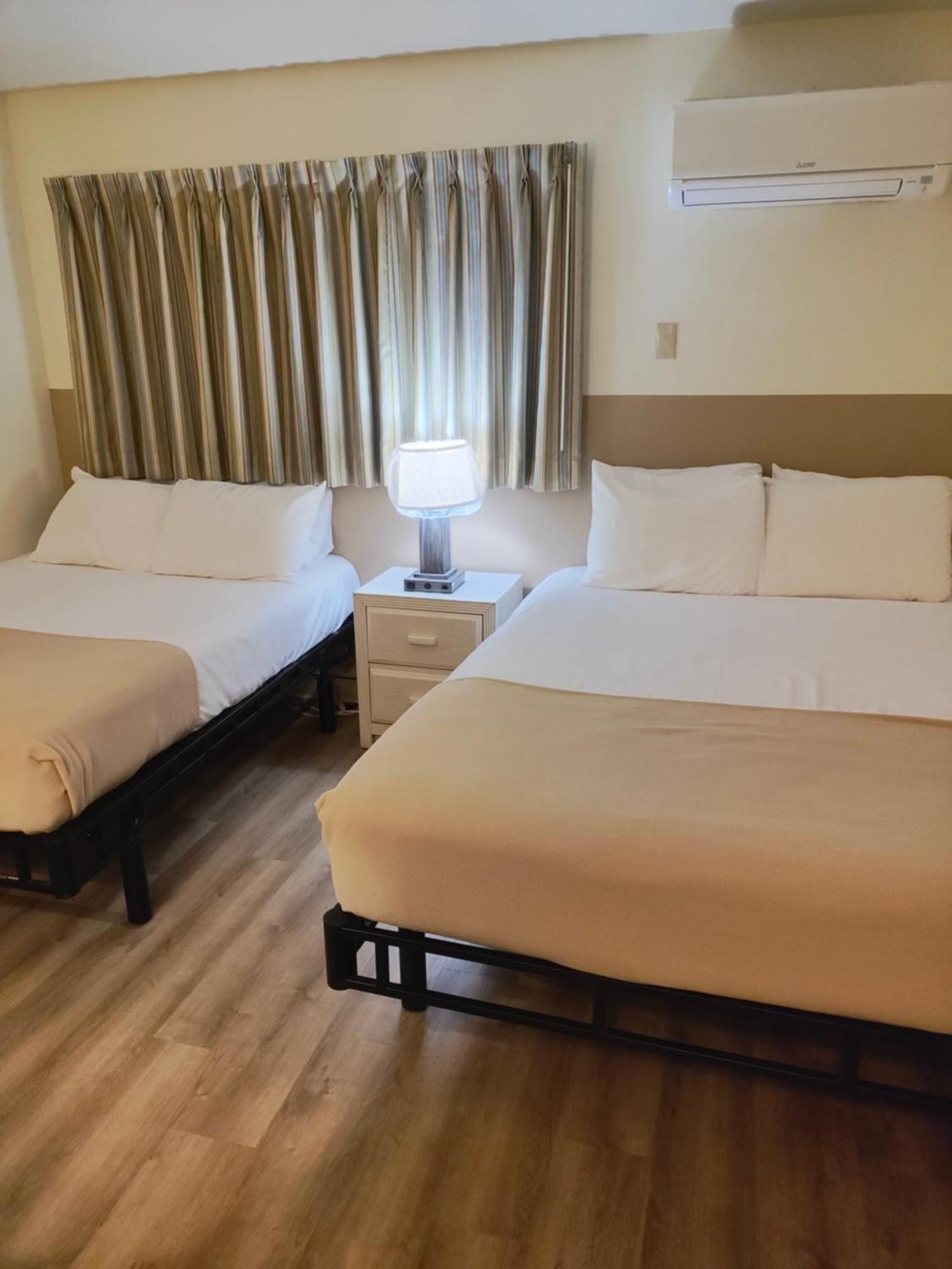 Condor - Block Motel 2*